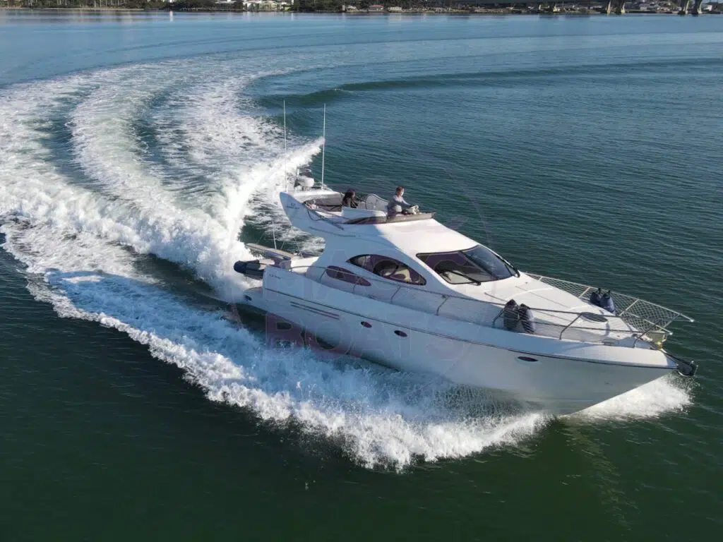 Aluguel de Lancha Azimut 380 Full f13 magic boats