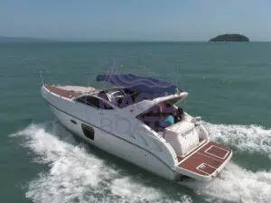 Aluguel de Lancha Sunline 320 c08 Magic Boats 4