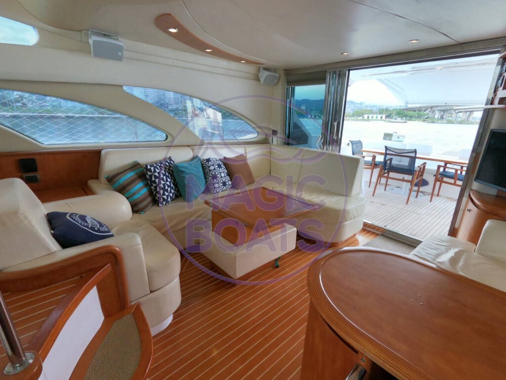 F02 - Intermarine 560- Magic Boats Aluguel de Lanchas - 14