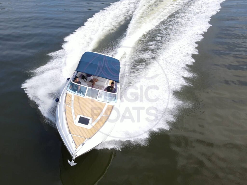 Magna 278C — lancha para aluguel em Florianópolis