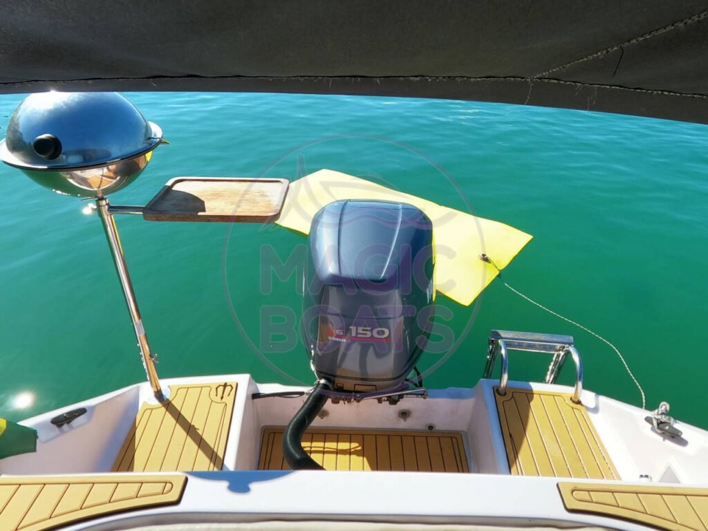 Alternativa 630 Cabin C27 - Magic Boats Aluguel de Lanchas