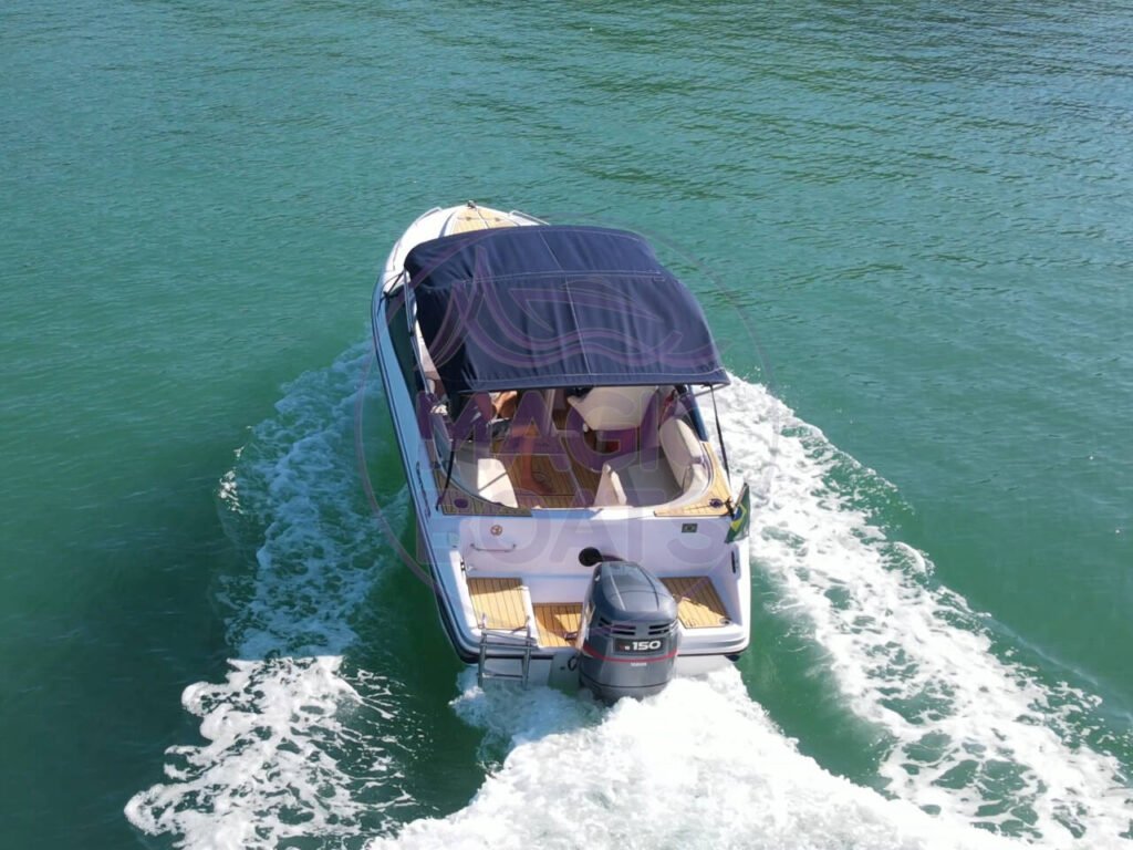Alternativa 630 Cabin C27 - Magic Boats Aluguel de Lanchas - 3