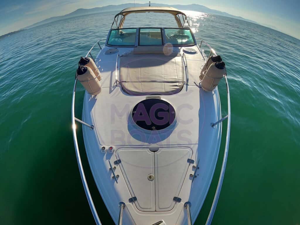 Phantom-360-C80-Magic-Boats-Aluguel-de-Lanchas-proa