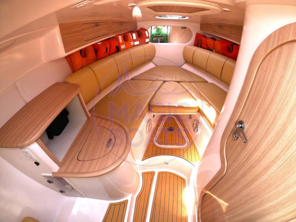 Phantom-300-C14-Magic-Boats-Aluguel-de-Lanchas-Cabine