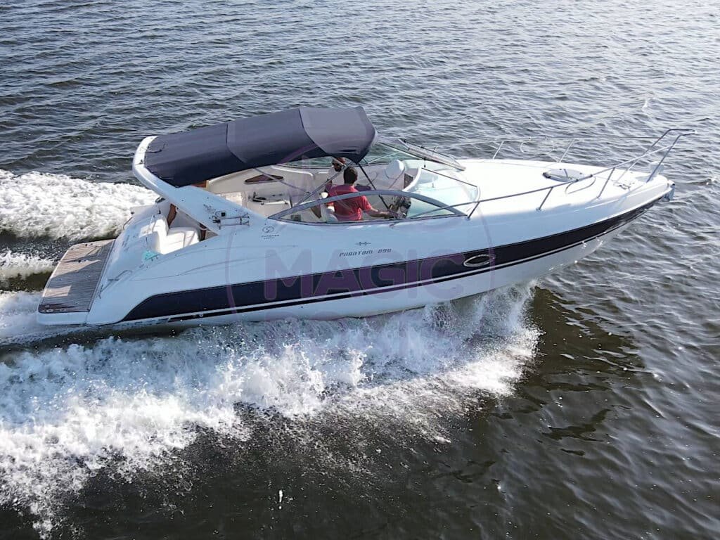 Phantom 290 C83 - Magic Boats Aluguel de Lanchas - Aéreo BE