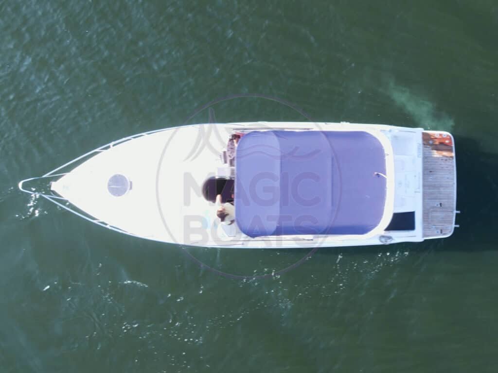 Phantom 290 C83 - Magic Boats Aluguel de Lanchas - Aéreo Top