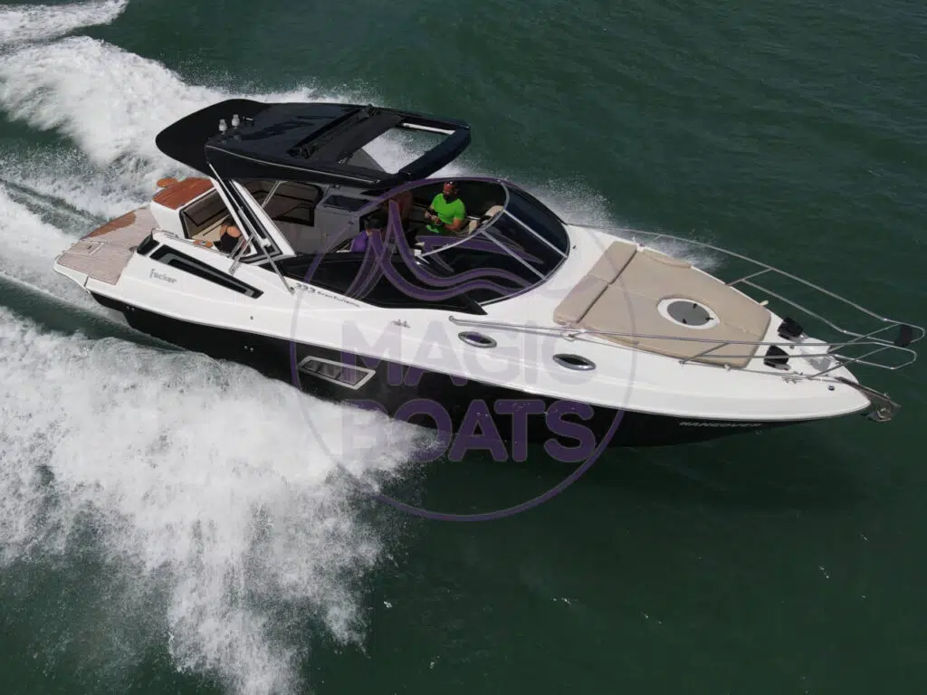 Focker 333 imagem aérea Proa BE