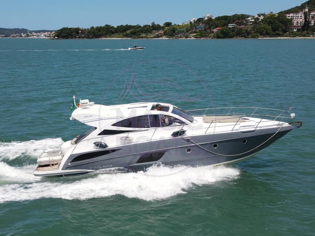 Solara 380 HT navegando