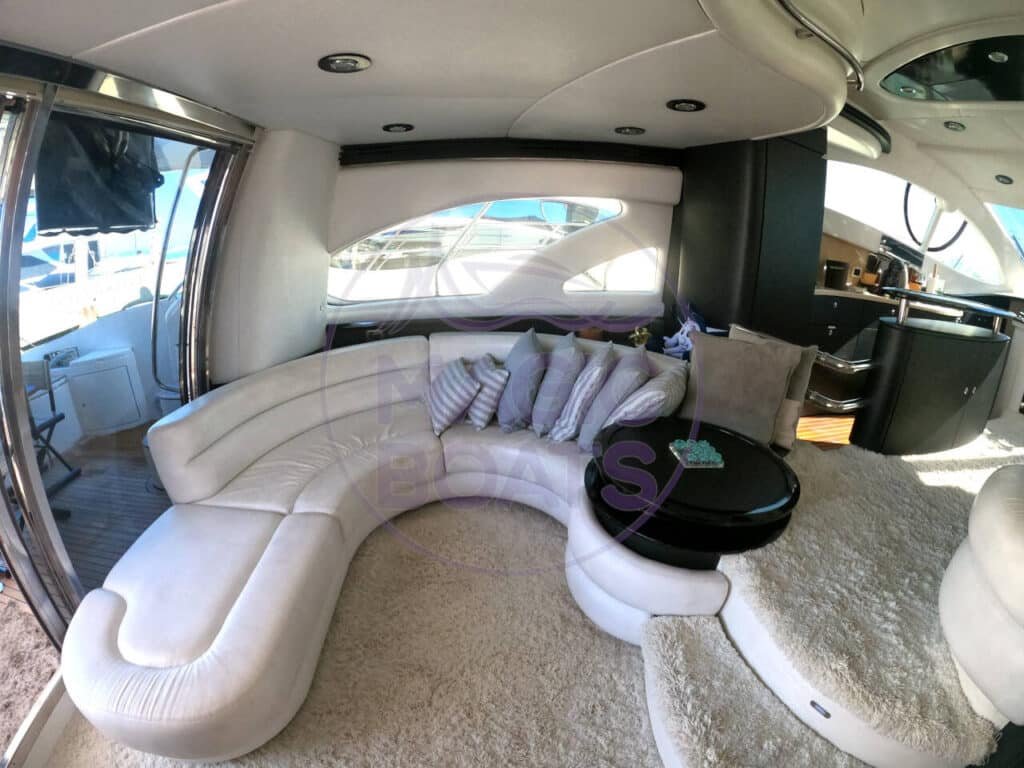 Sofá de convés interno Azimut 600 Full