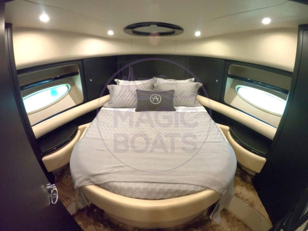 Suite de Proa da Azimut 600 Full