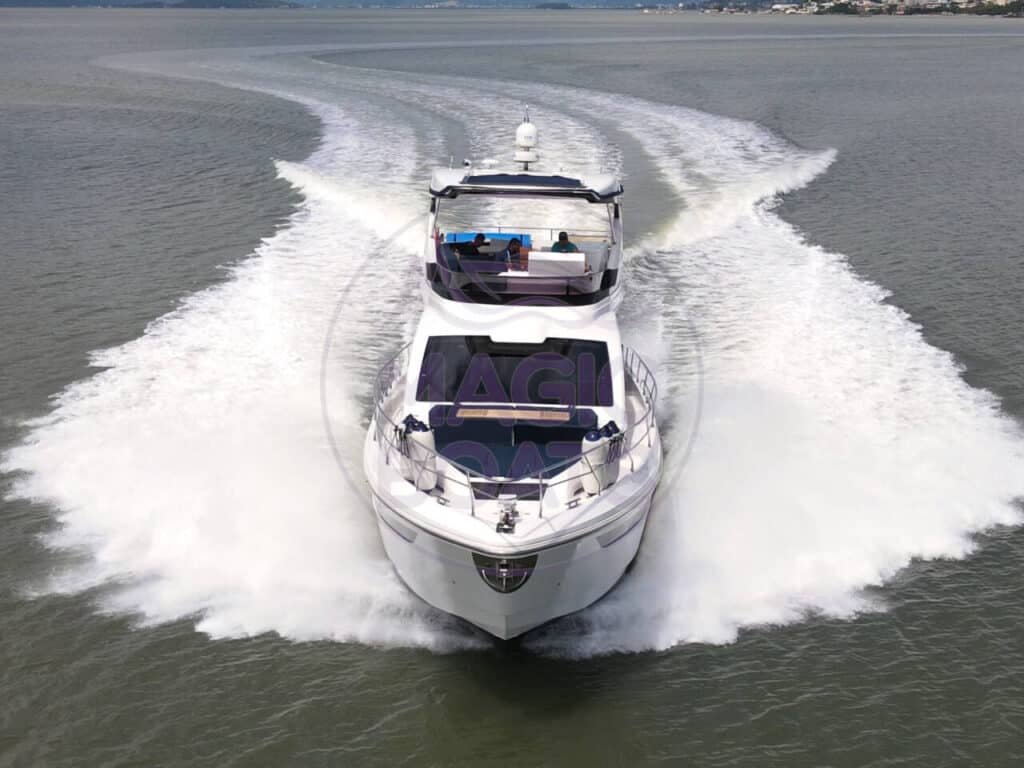 Intermarine 62 F27 - Magic Boats Aluguel de Lanchas - Aérea Proa