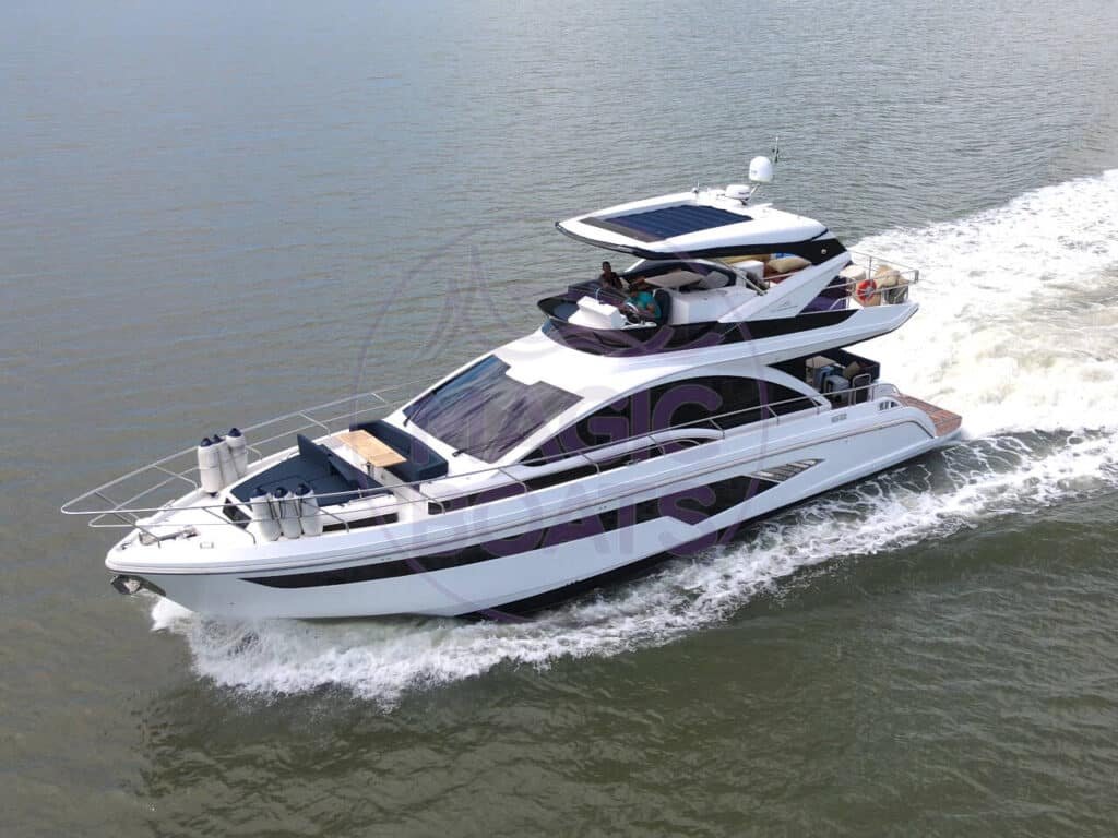 Intermarine 62 F27 - Magic Boats Aluguel de Lanchas - Aérea Proa BB