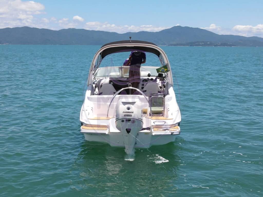 Focker 255 C82 - Magic Boats Aluguel de Lanchas - Aérea Popa