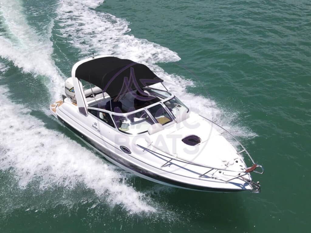 Focker 255 C82 - Magic Boats Aluguel de Lanchas - Aérea Proa BE