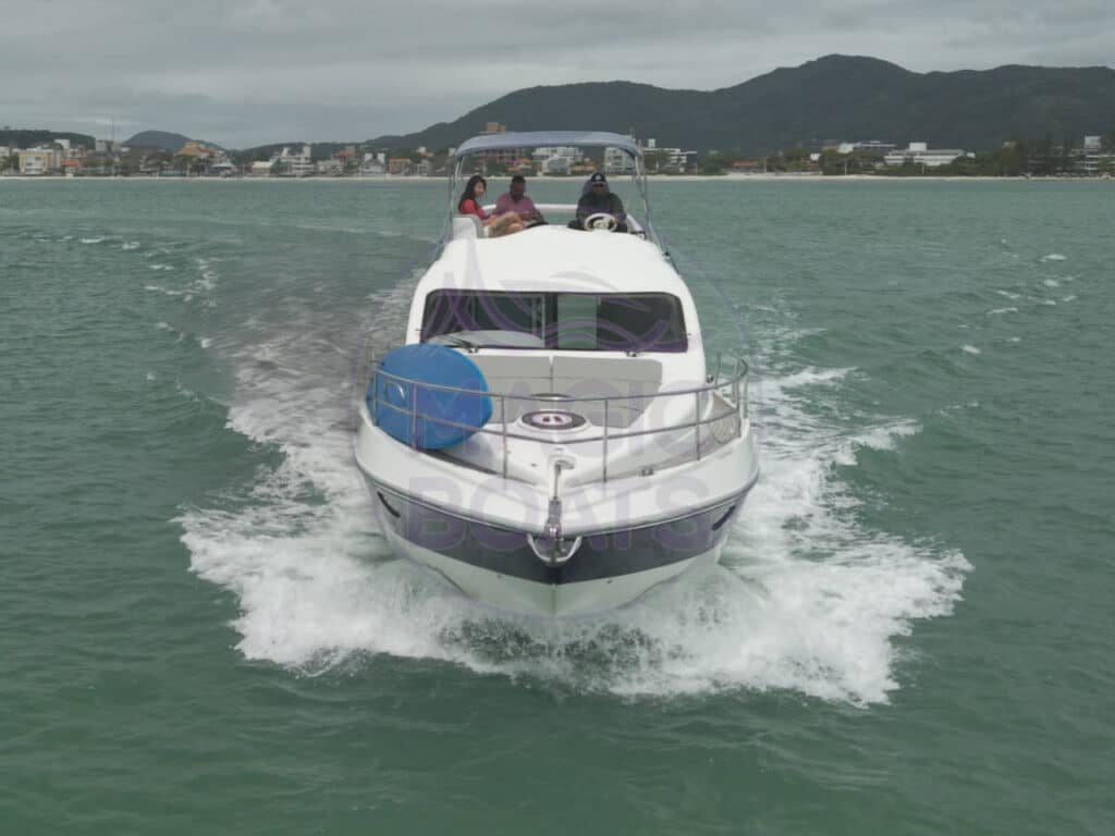 Azimut 380 Full - Magic Boats Aluguel de Lanchas - Aérea Proa