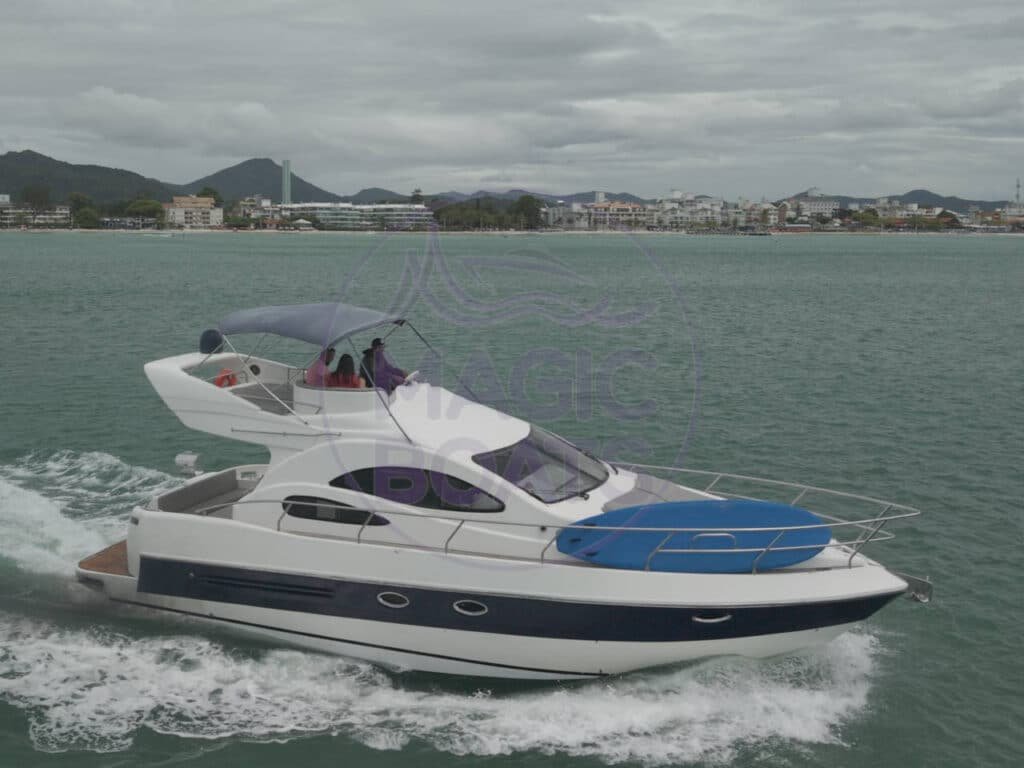 Azimut 380 Full - Magic Boats Aluguel de Lanchas - Aérea Proa BE