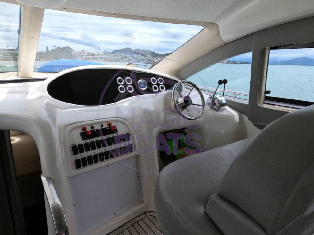 Azimut 380 Full - Magic Boats Aluguel de Lanchas - Comando Principal