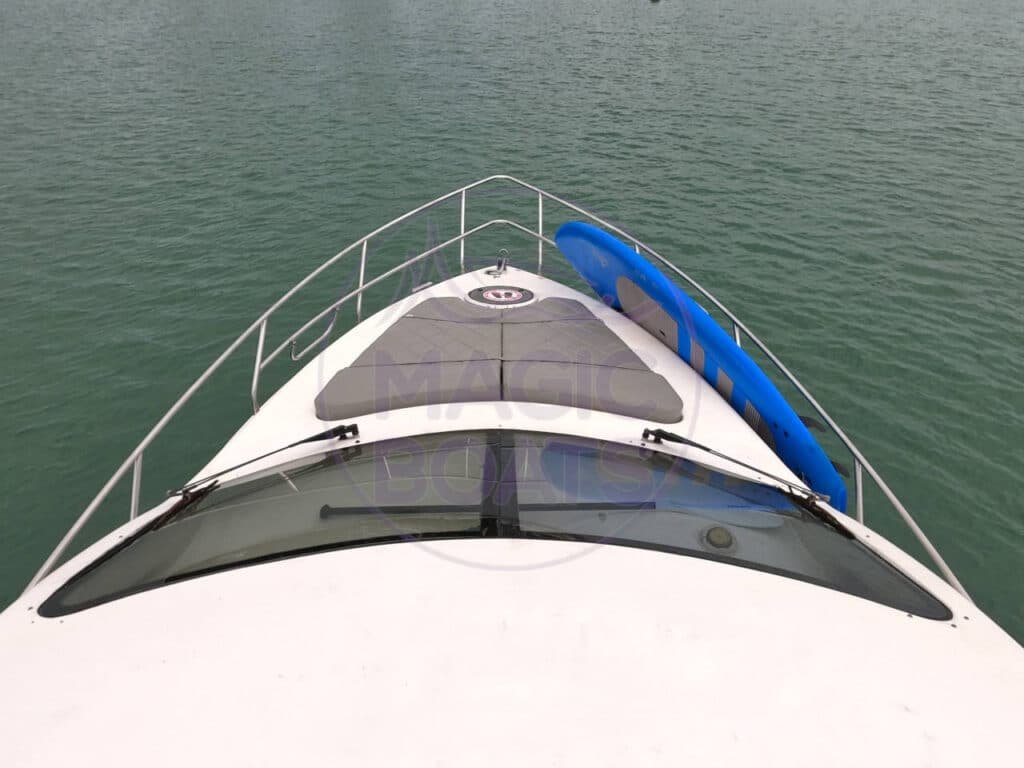 Azimut 380 Full - Magic Boats Aluguel de Lanchas - Proa