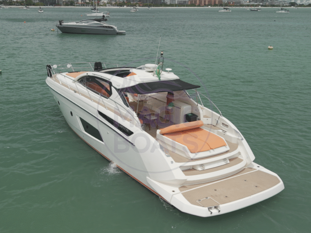 H18 - Azimut Atlantis 48 - Magic Boats Aluguel de Lanchas - Aérea Popa BB (2)
