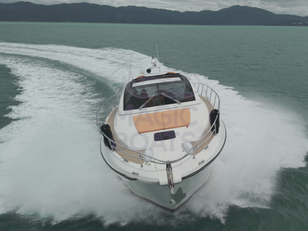 H18 - Azimut Atlantis 48 - Magic Boats Aluguel de Lanchas - Aérea Proa