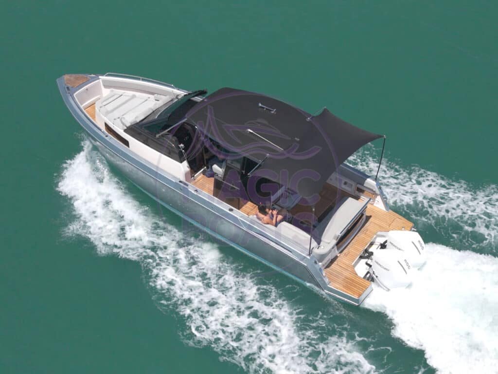 Schaefer V33 A19 - Magic Boats Aluguel de Lanchas - Aérea Popa BB